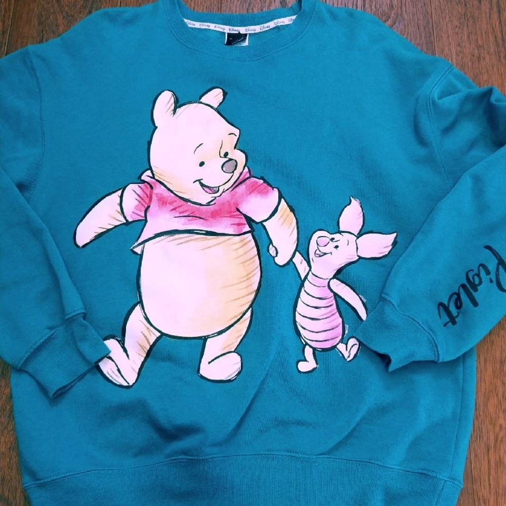 Winnie the pooh & piglet Sweatshirt womens size medium